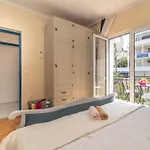 Geraeumige Mit Meerblick By Interhome