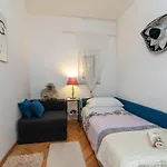 Geraeumige Mit Meerblick By Interhome *