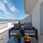 Geraeumige Mit Meerblick By Interhome Apartment