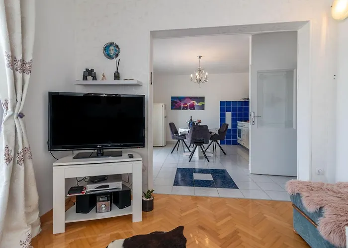 Geraeumige Mit Meerblick By Interhome Trogir