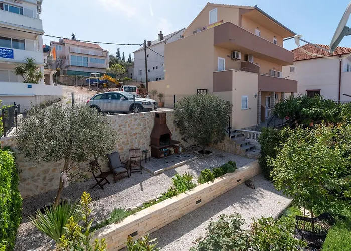 Geraeumige Mit Meerblick By Interhome Apartamento *